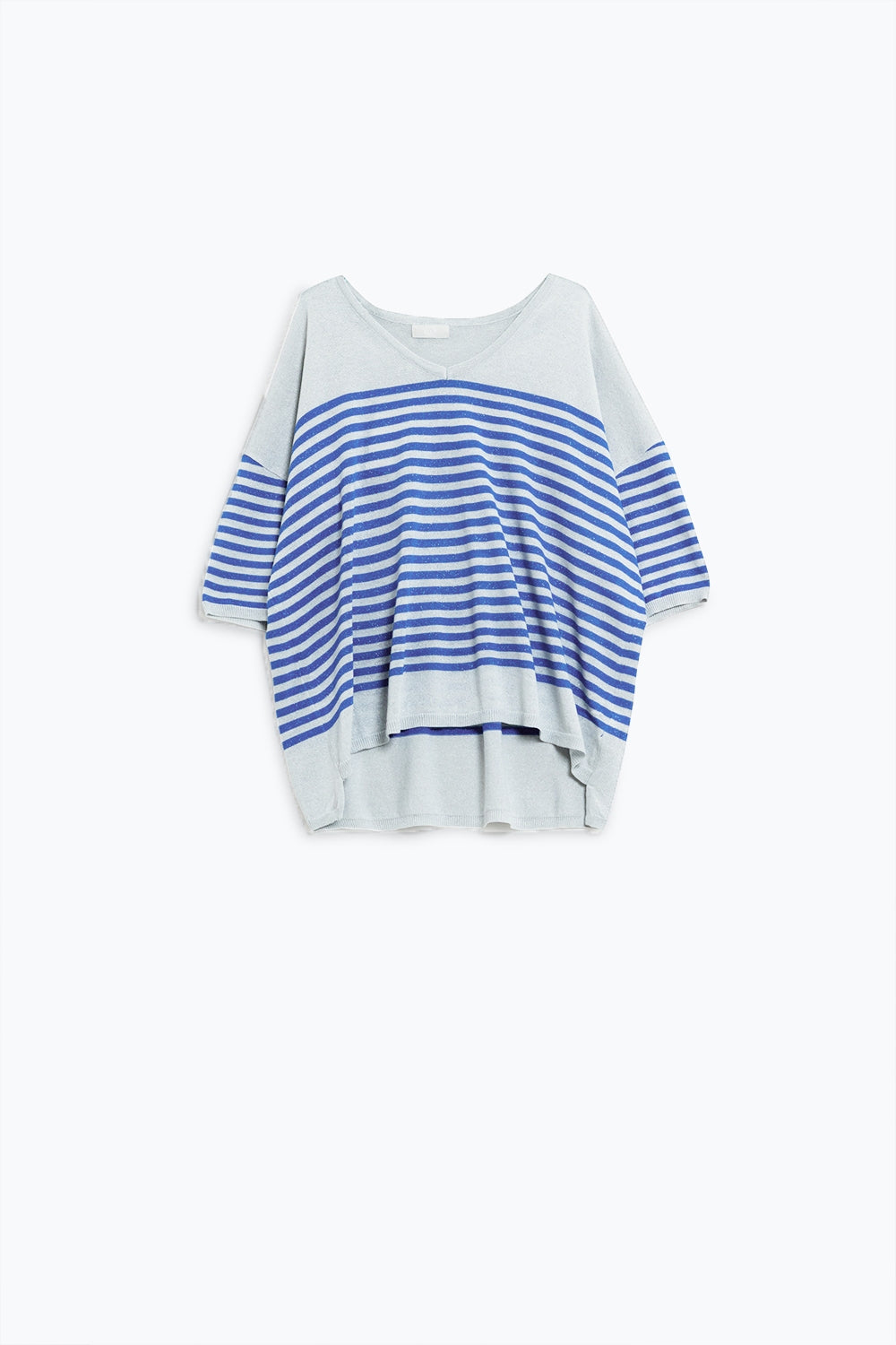 Camisola cinzenta com riscas azuis e decote em V