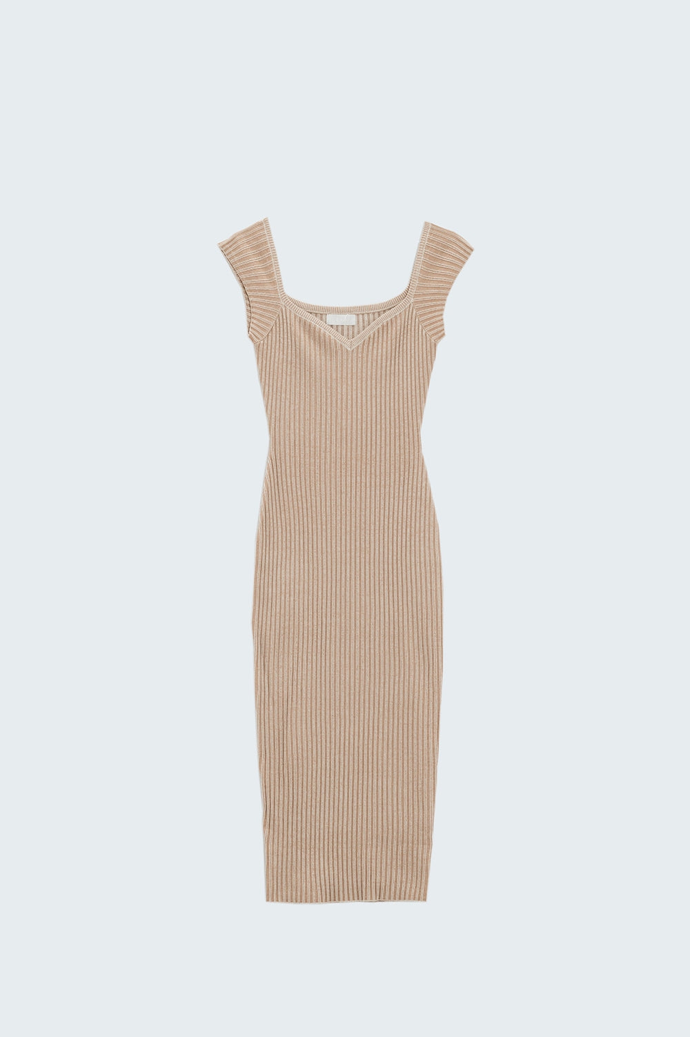 Vestido bege midi justo de malha grossa com mangas curtas