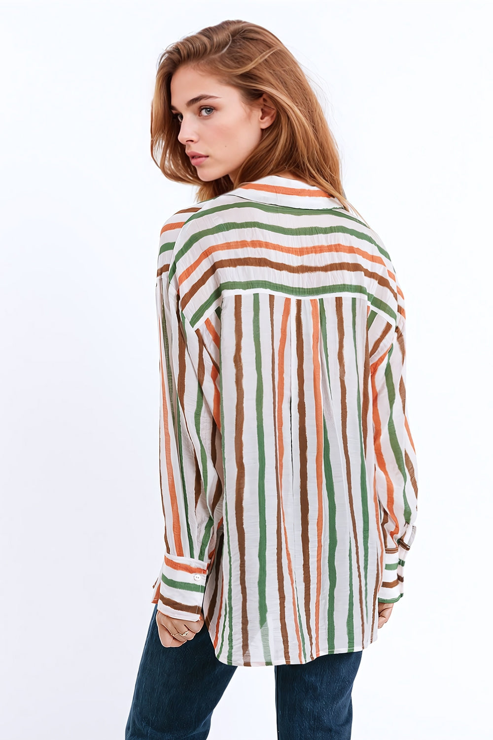 camisa de manga comprida em chiffon com riscas multicoloridas verdes e castanhas