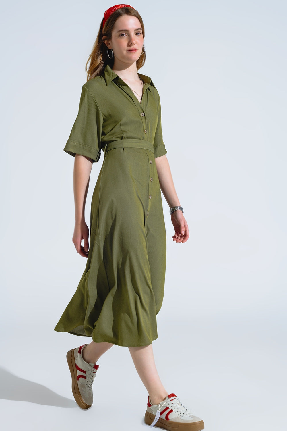 Vestido de camisa maxi verde com gola polo