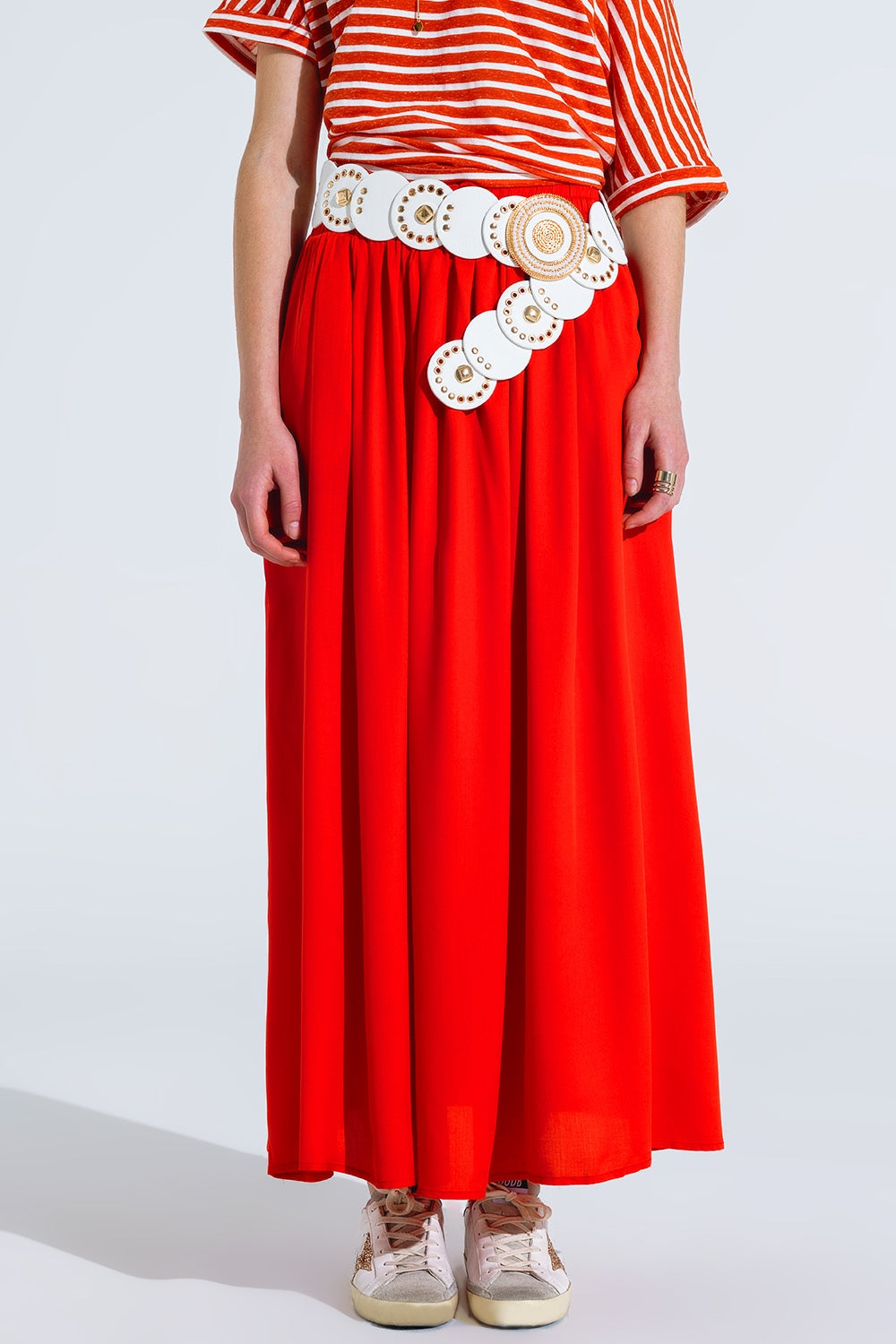 Saia maxi em tecido fluido vermelho com cintura elástica