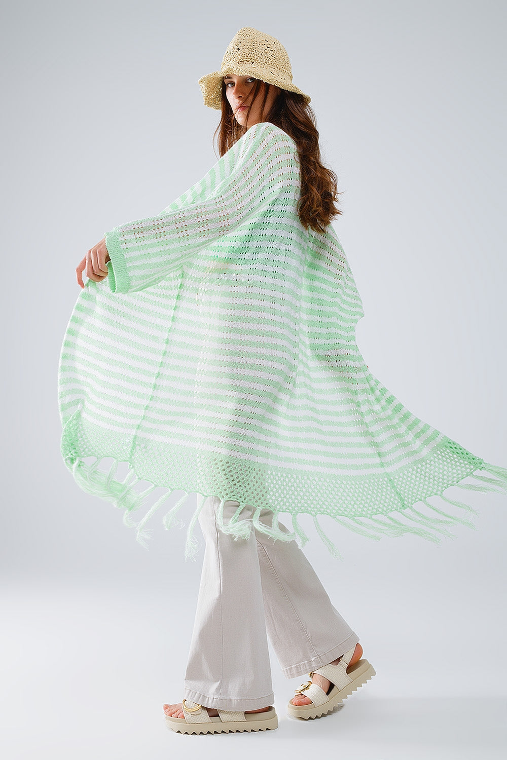 Casaco de malha verde estilo Boho com riscas de malha Pointelle e pormenores de franjas