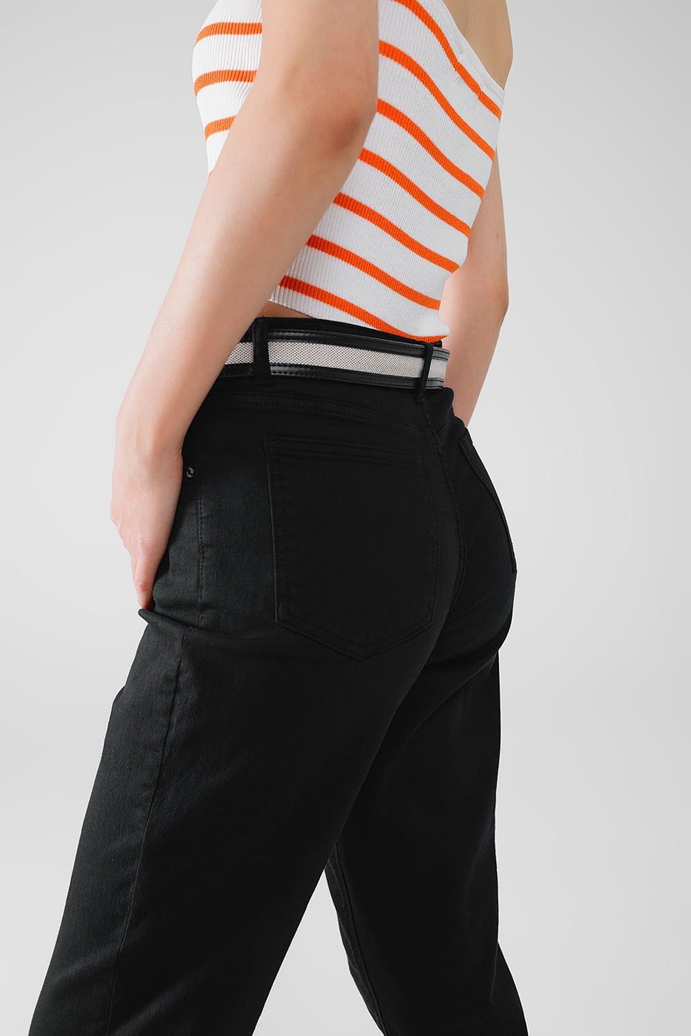 Calças de ganga básicas skinny com tornozelo em preto