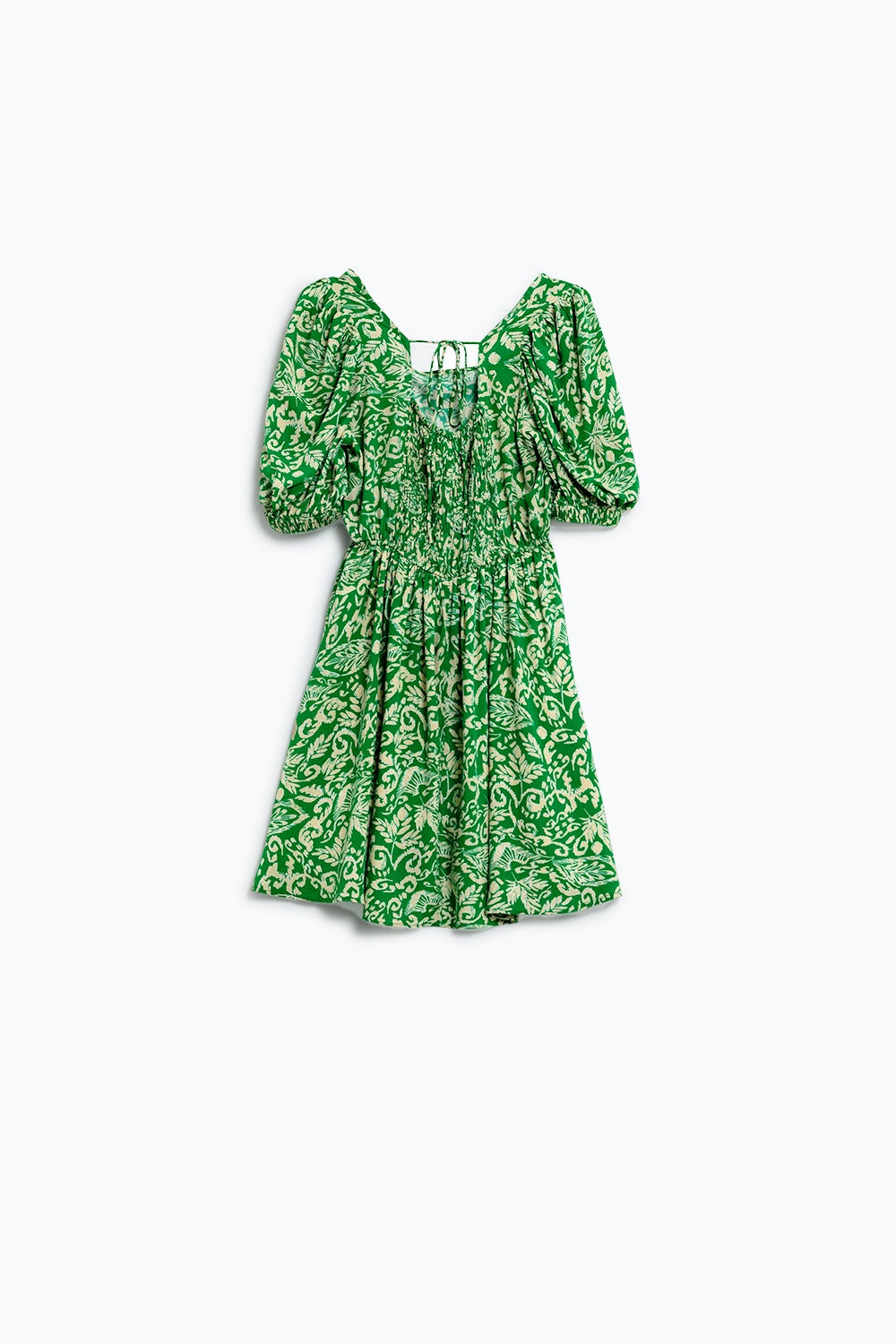 vestido curto com estampado floral e costas franzidas em verde