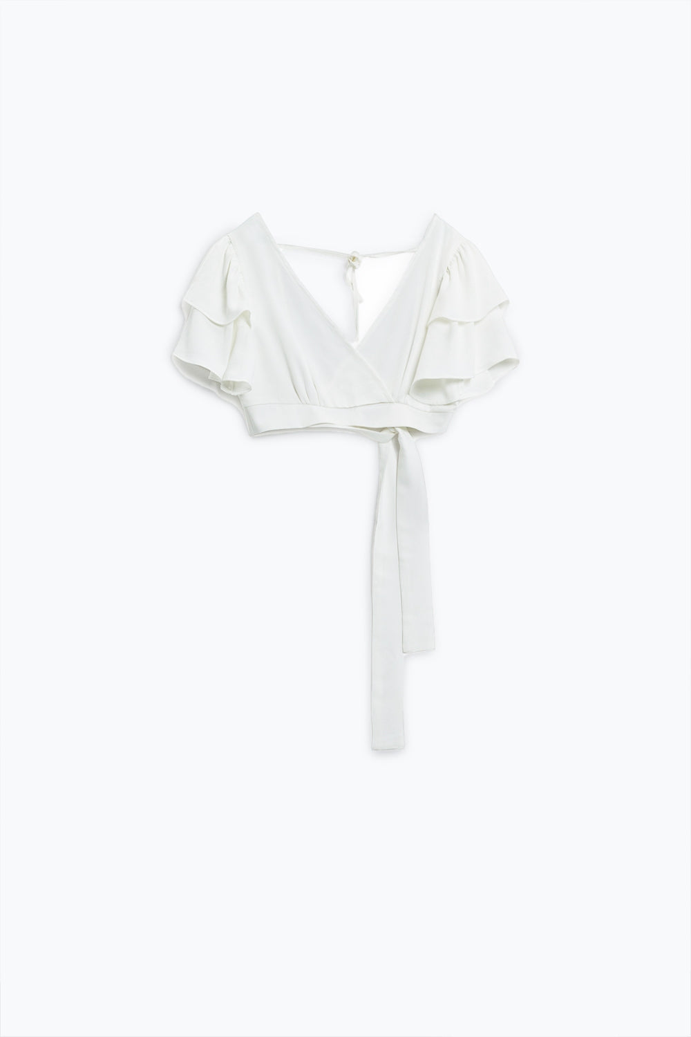 Top branco com mangas curtas e decote em V