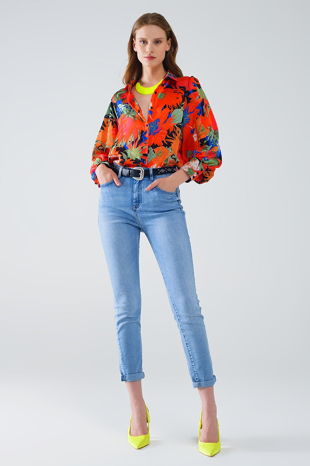 Camisa chiffon de mangas de balão florais em preto