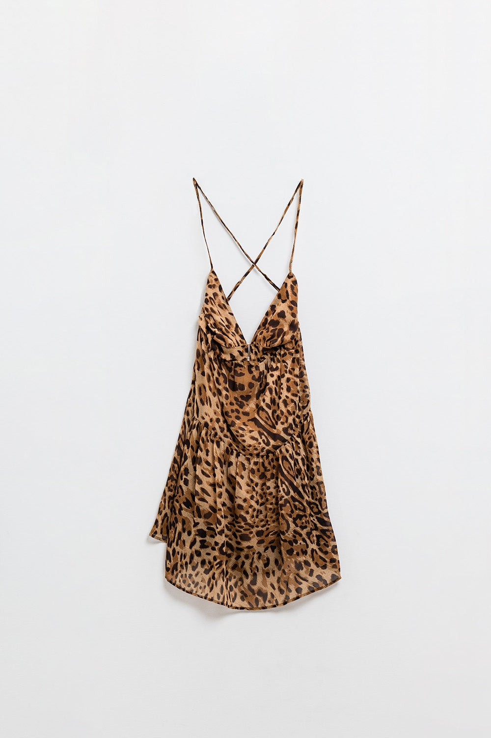 Vestido de chiffon com decote haltere e costas abertas BabyDoll em estampado leopardo