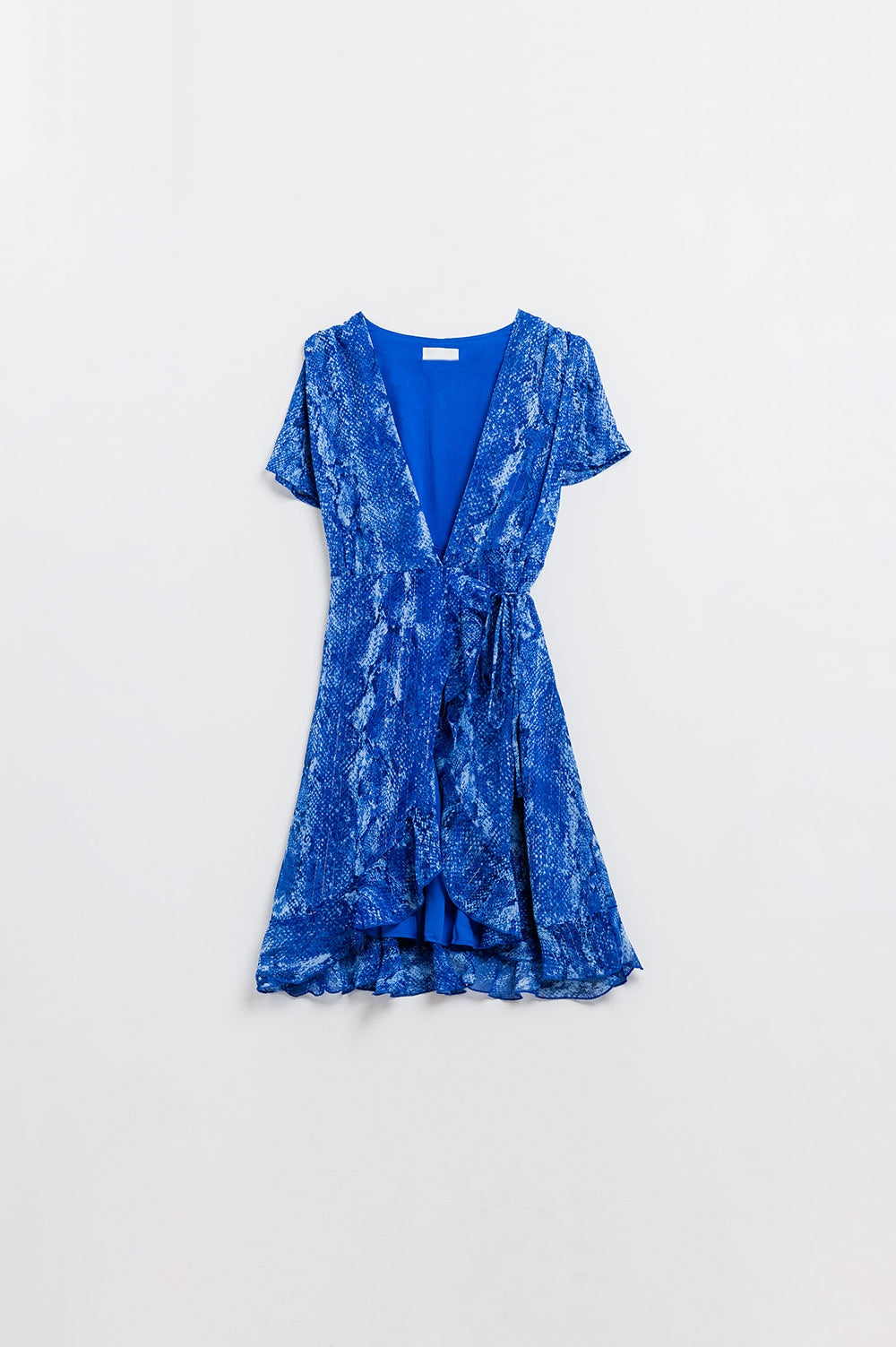 Vestido curto em tecido azul com estampado animal e lurex dourado