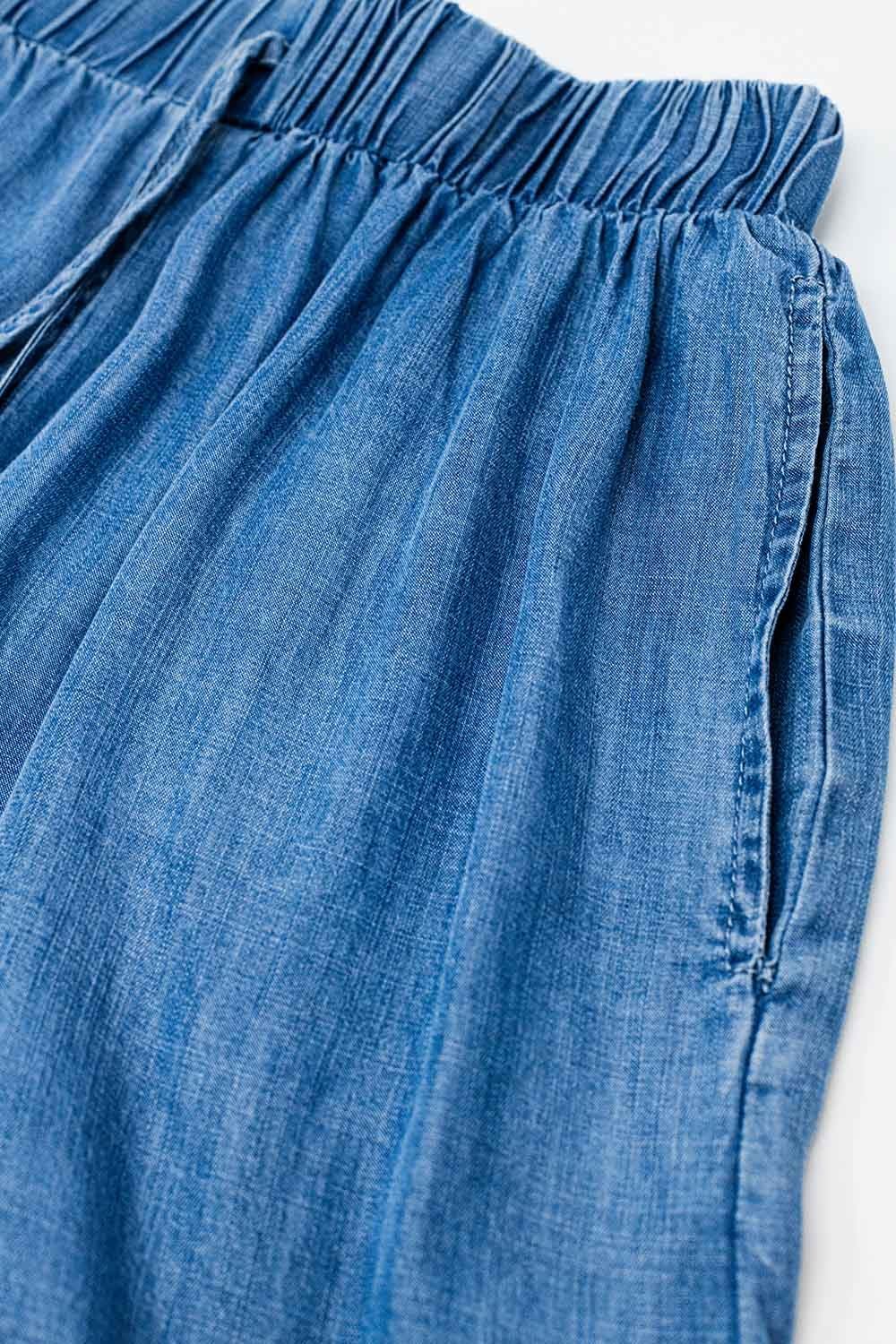 Calças em tencel fluidas de perna larga estilo ganga azul