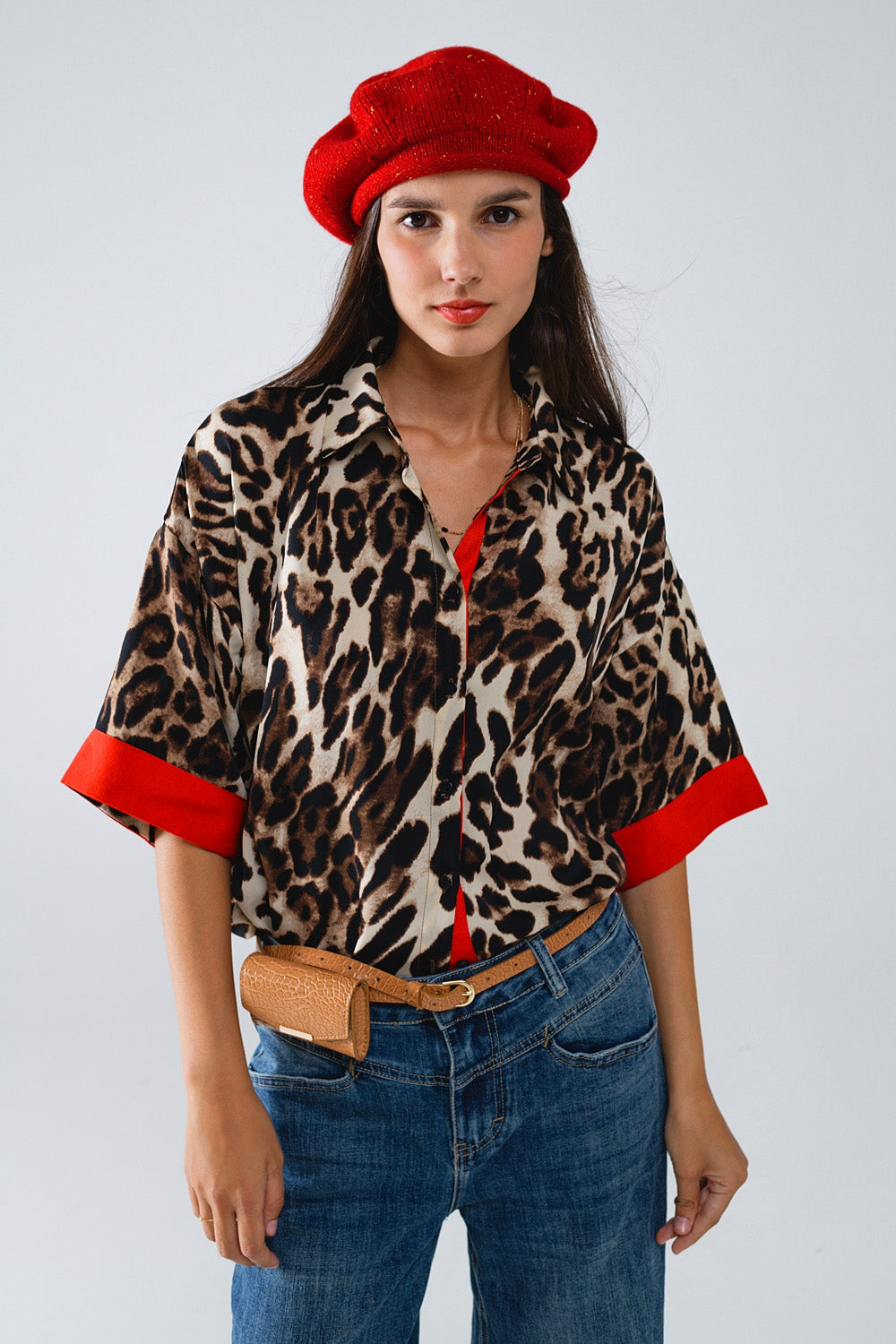 Camisa Manga 3/4 Leopardo Com Detalhes Vermelhos