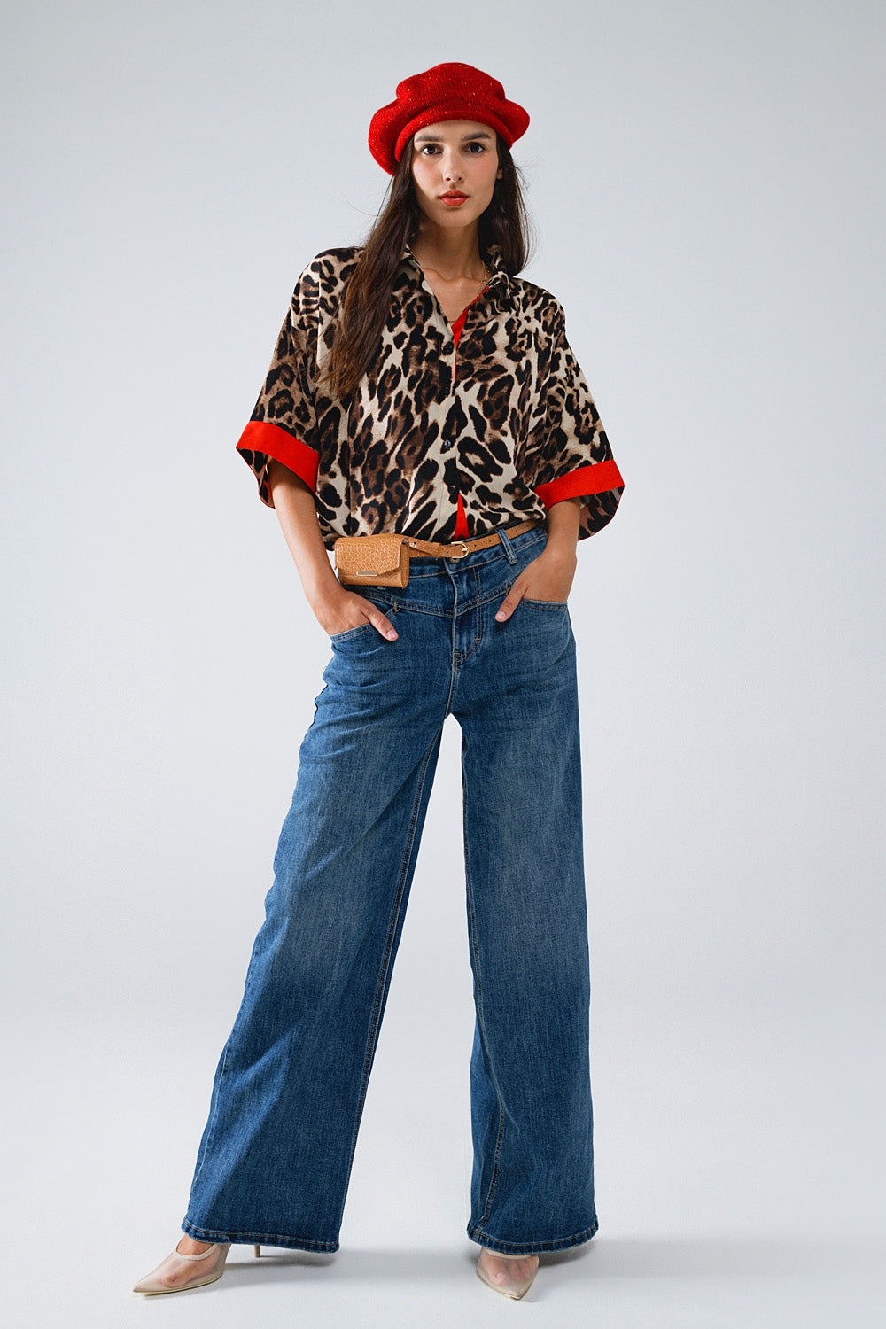 Camisa Manga 3/4 Leopardo Com Detalhes Vermelhos