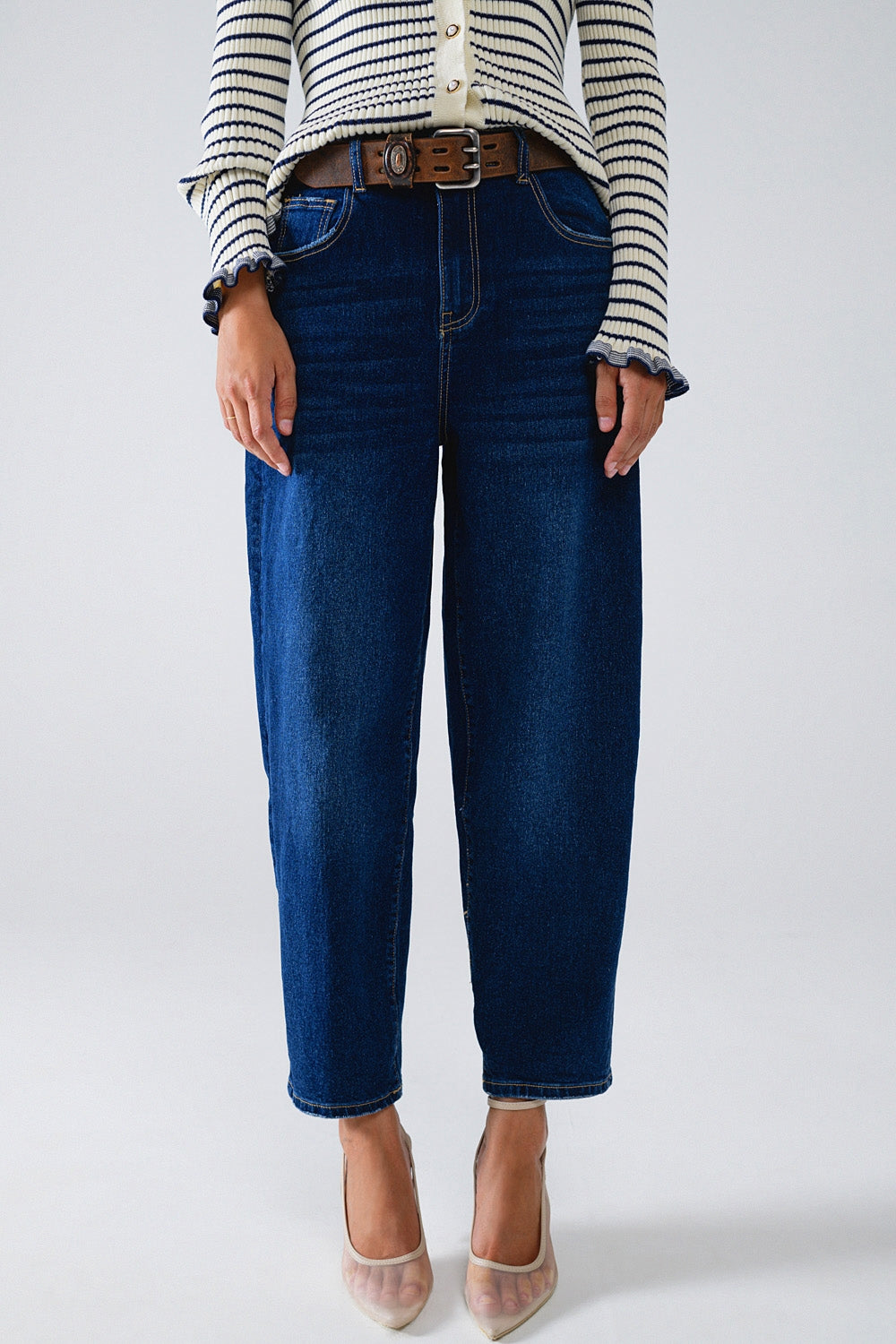 Calças de ganga de perna larga Mom Jeans em Mid Wash