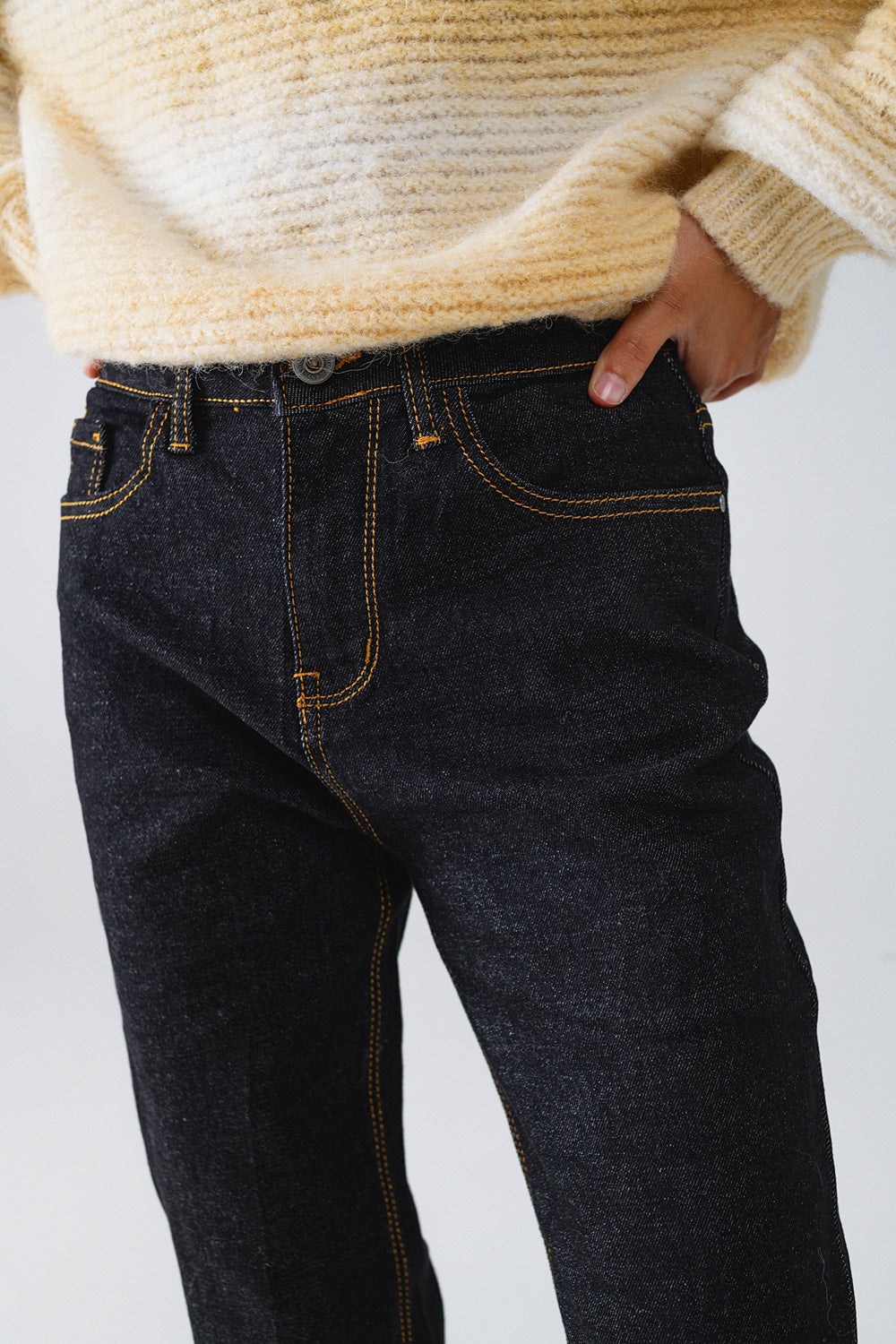 Calças de ganga skinny com pesponto em contraste