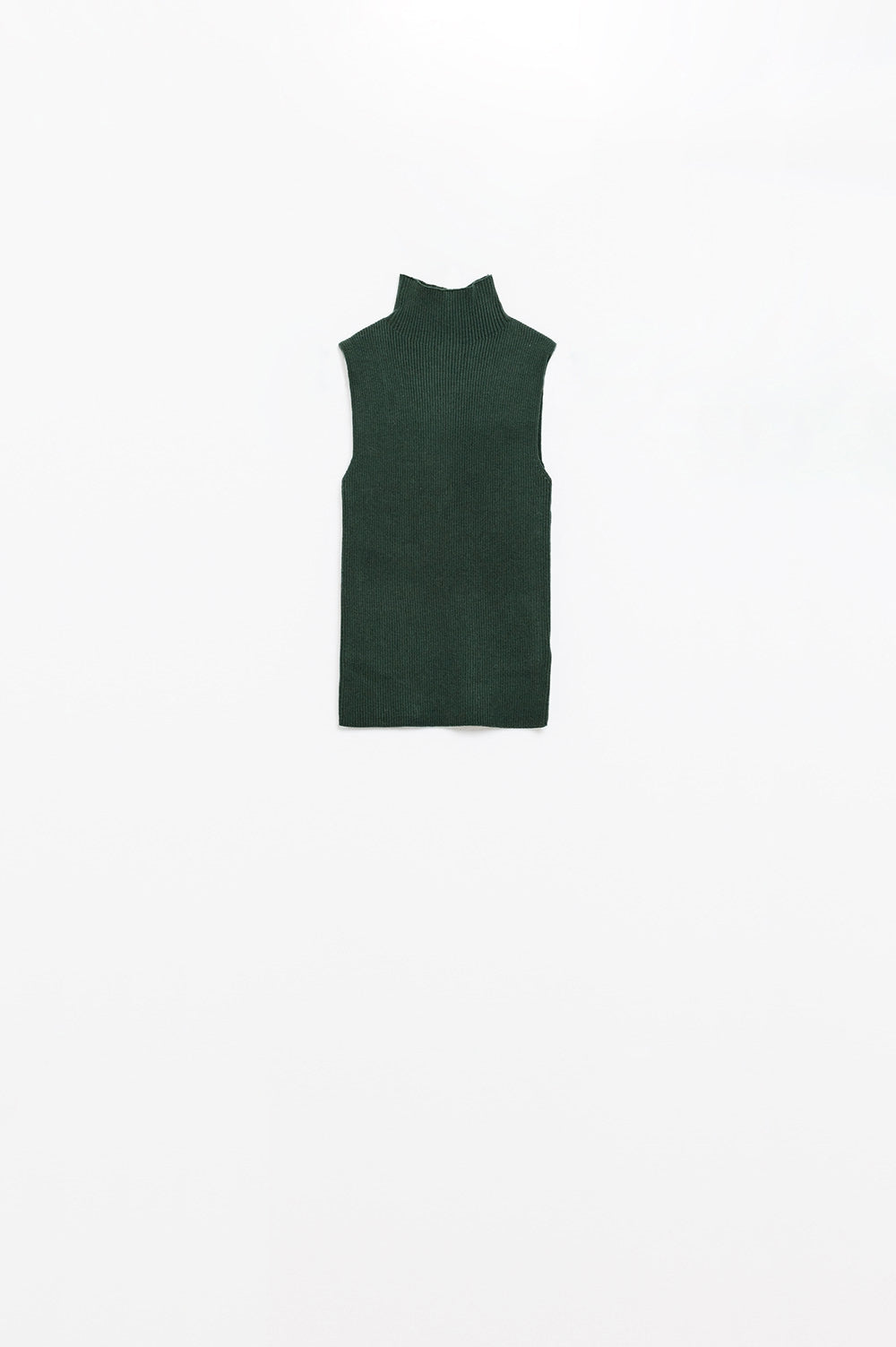 Camisola de gola alta com nervuras em verde floresta