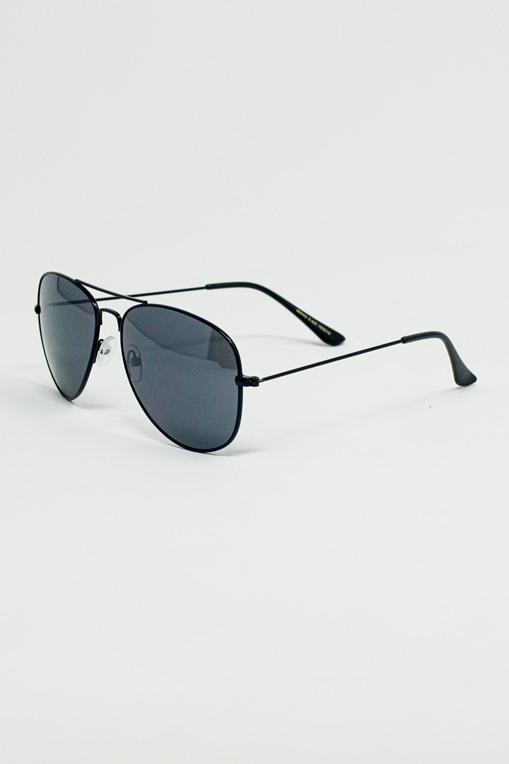 Retro Aviator SunglassesWith Smoke Lense em preto