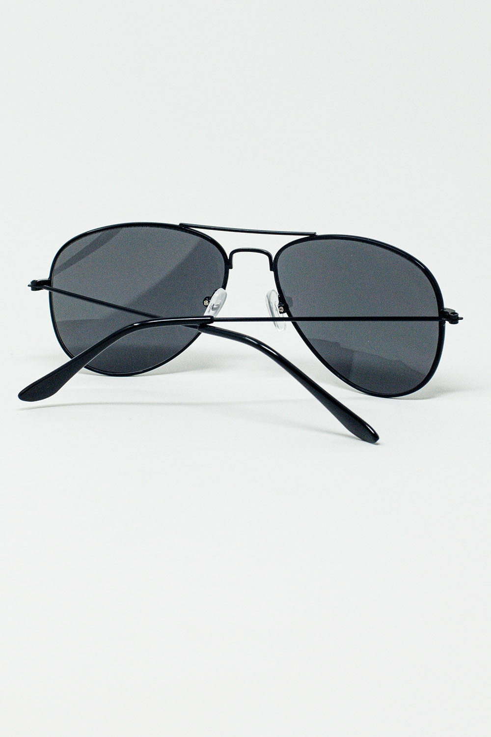Retro Aviator SunglassesWith Smoke Lense em preto
