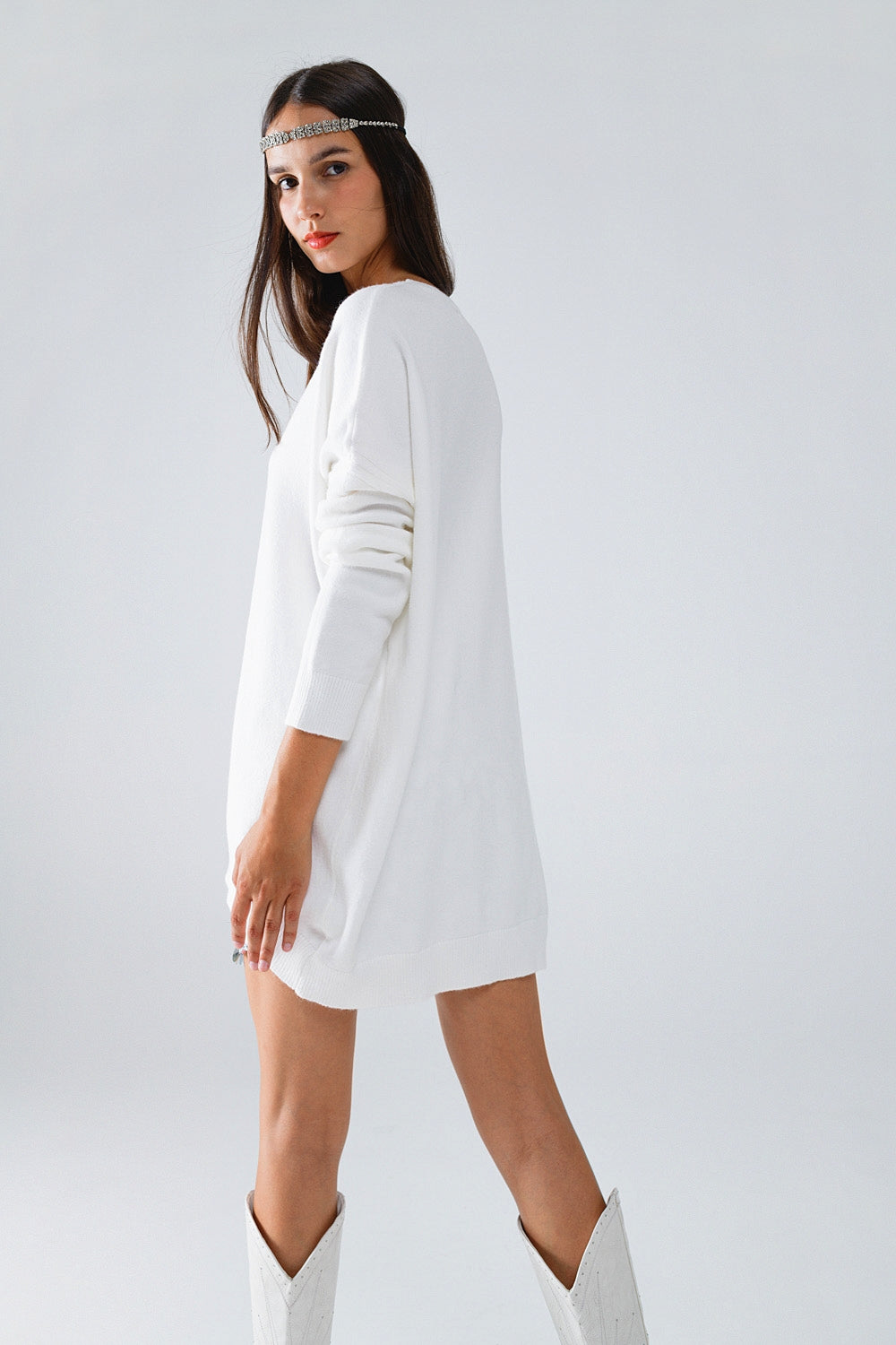 Camisola de manga comprida com gola redonda em branco
