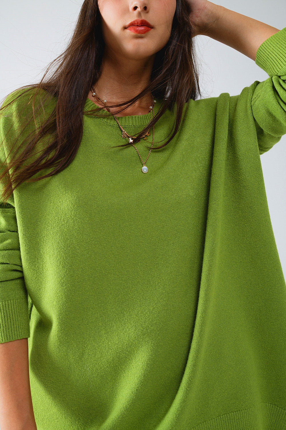Camisola com gola redonda e manga comprida em verde azeitona