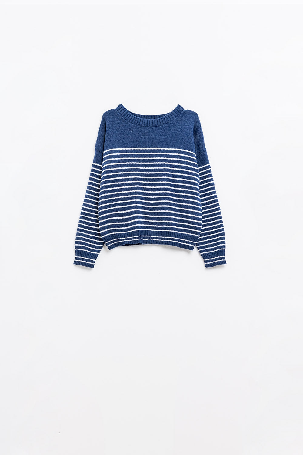 camisola azul-marinho com riscas brancas e gola redonda